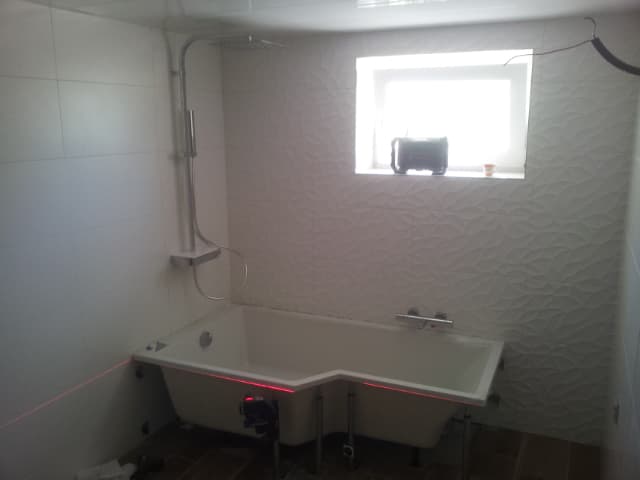 Baignoire et douche